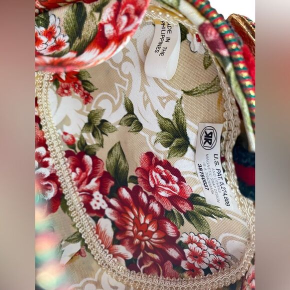 Mary Frances Beaded Poinsettia Purse - Picture 9 of 13